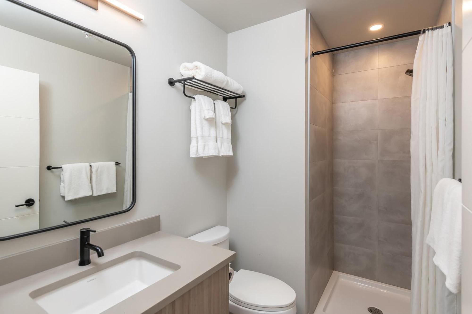 Harrison Beach Hotel Harrison Hot Springs Εξωτερικό φωτογραφία
