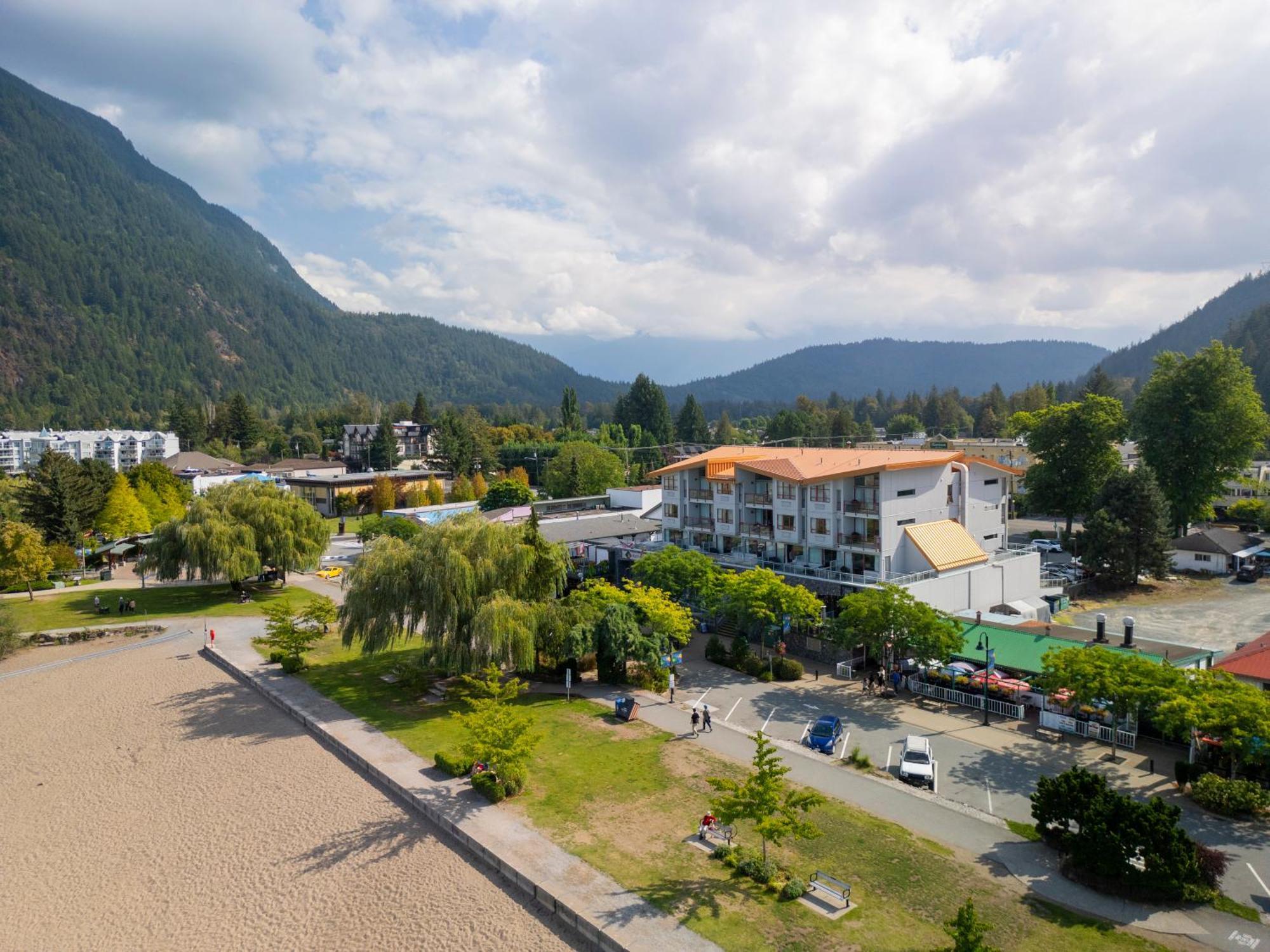 Harrison Beach Hotel Harrison Hot Springs Εξωτερικό φωτογραφία
